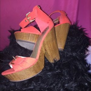 Orange Guess Wedge